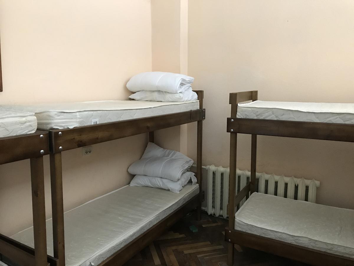 Hostel Dyukovskiy Kyiv Exterior photo